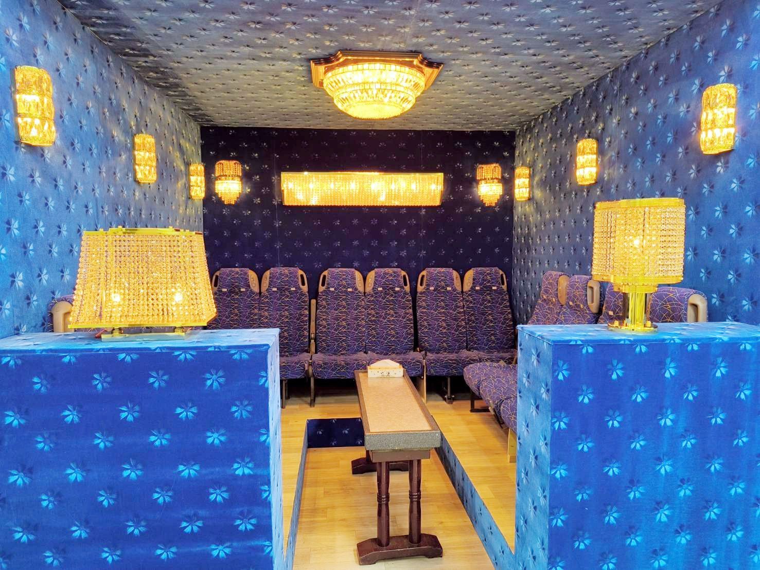 ナイアガラシャンデリア ゴールドメッキ