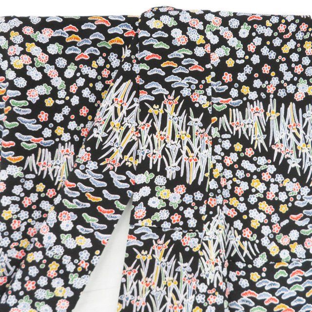 花模様 黒色