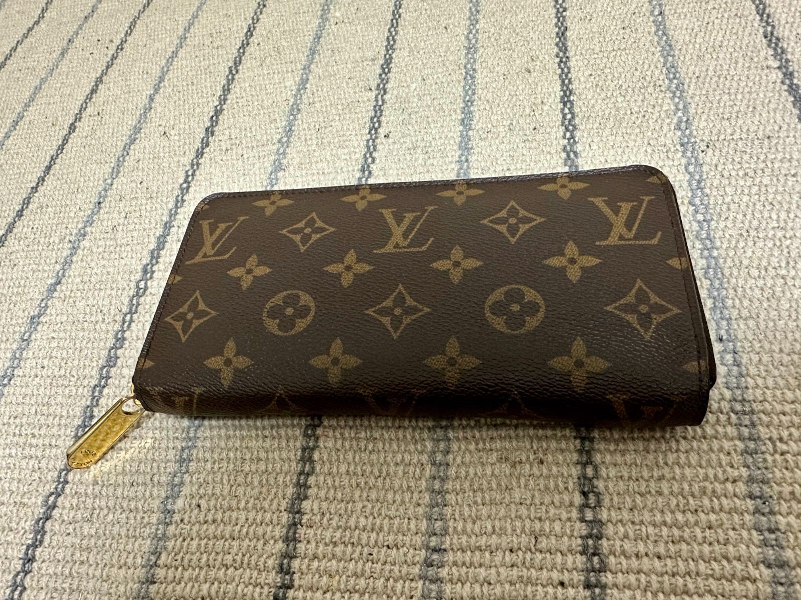 LOUIS VUITTON ルイヴィトン モノグラム ジッピーウォレット ラウンドファスナー 長財布 ウォレット M60017|CA2145 男女兼用