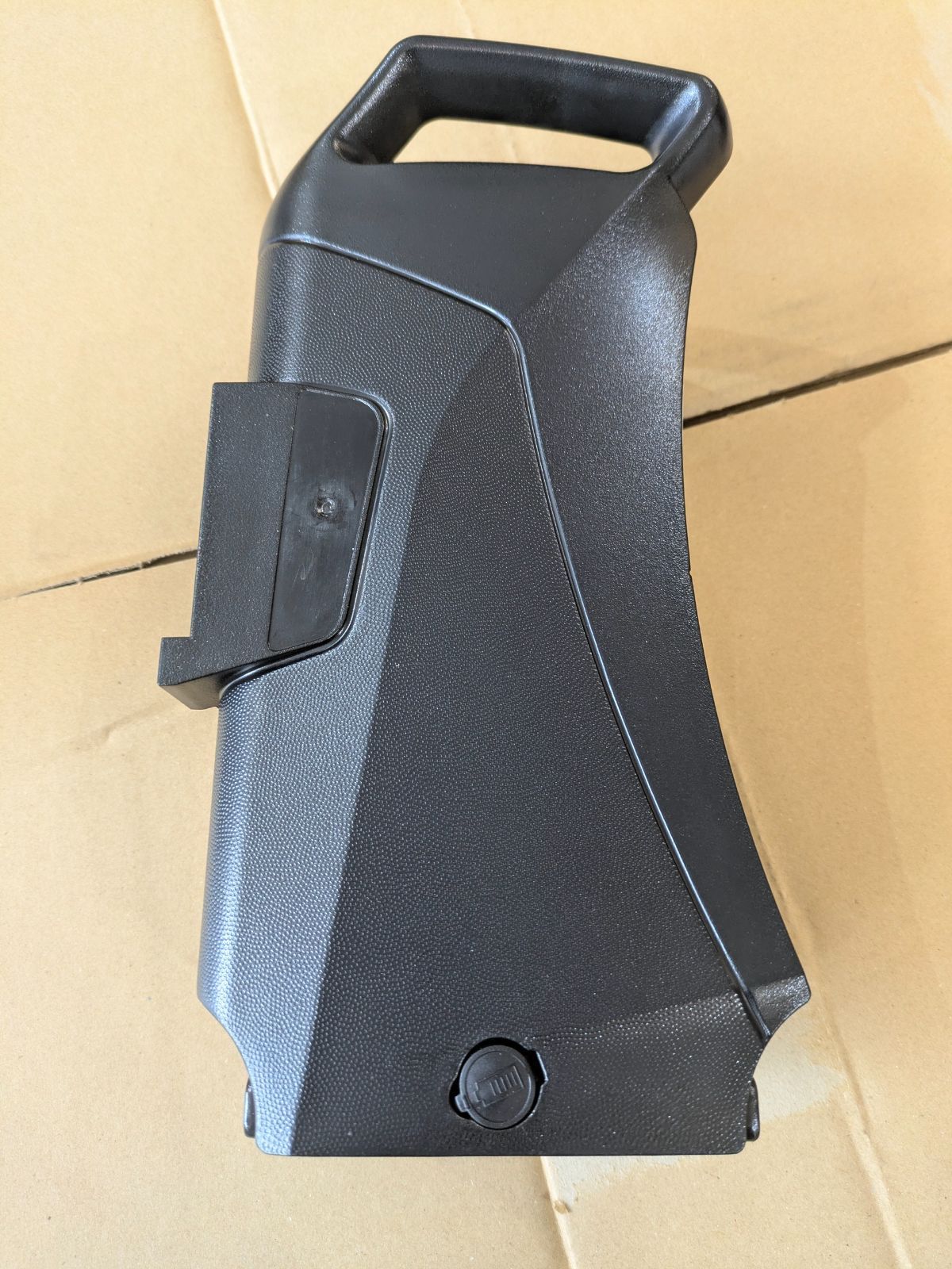 新品未使用 スタジオピッコーネ】ボーダーロゴ柄入りタートルセーター