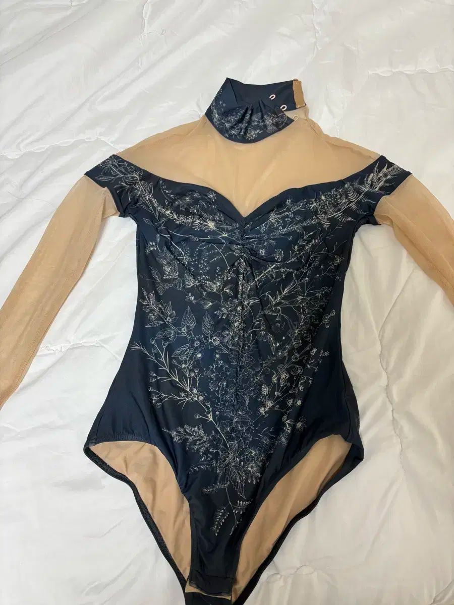 ジャストアコープス ブルーミー 長袖 レオタード