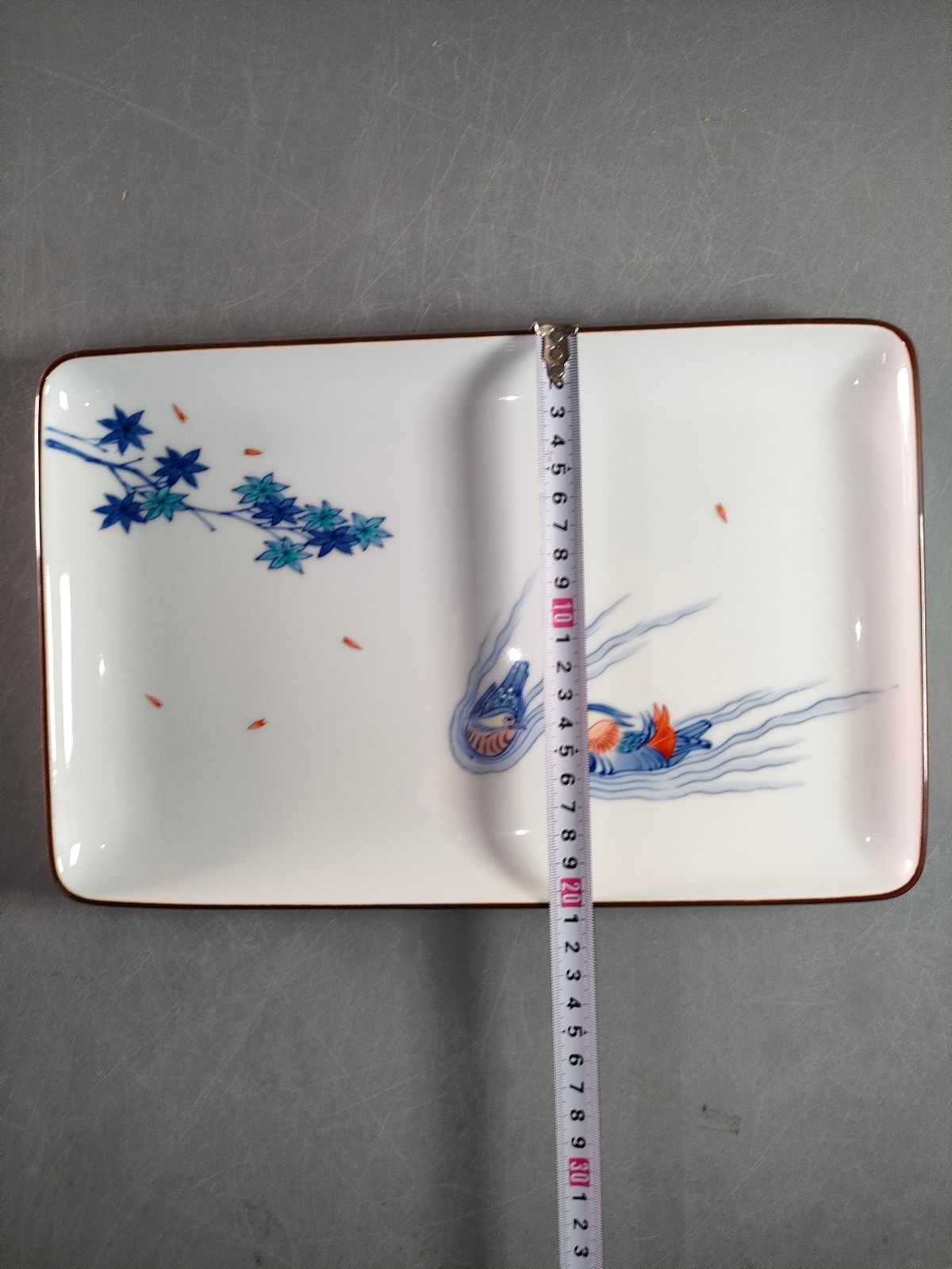 S10-3/有田焼/宮内庁御用達 十四代辻常陸製/染錦鴛鴦文盛皿/飾皿/懐石