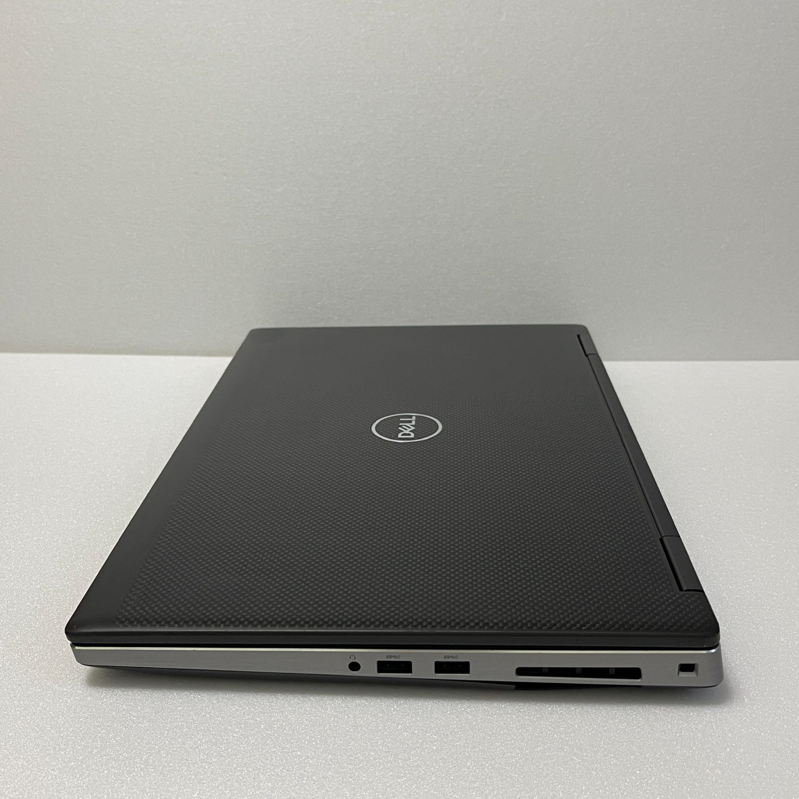 Dell Precision 7540 モバイルワークステーション| Xeon E-2276M・32GB