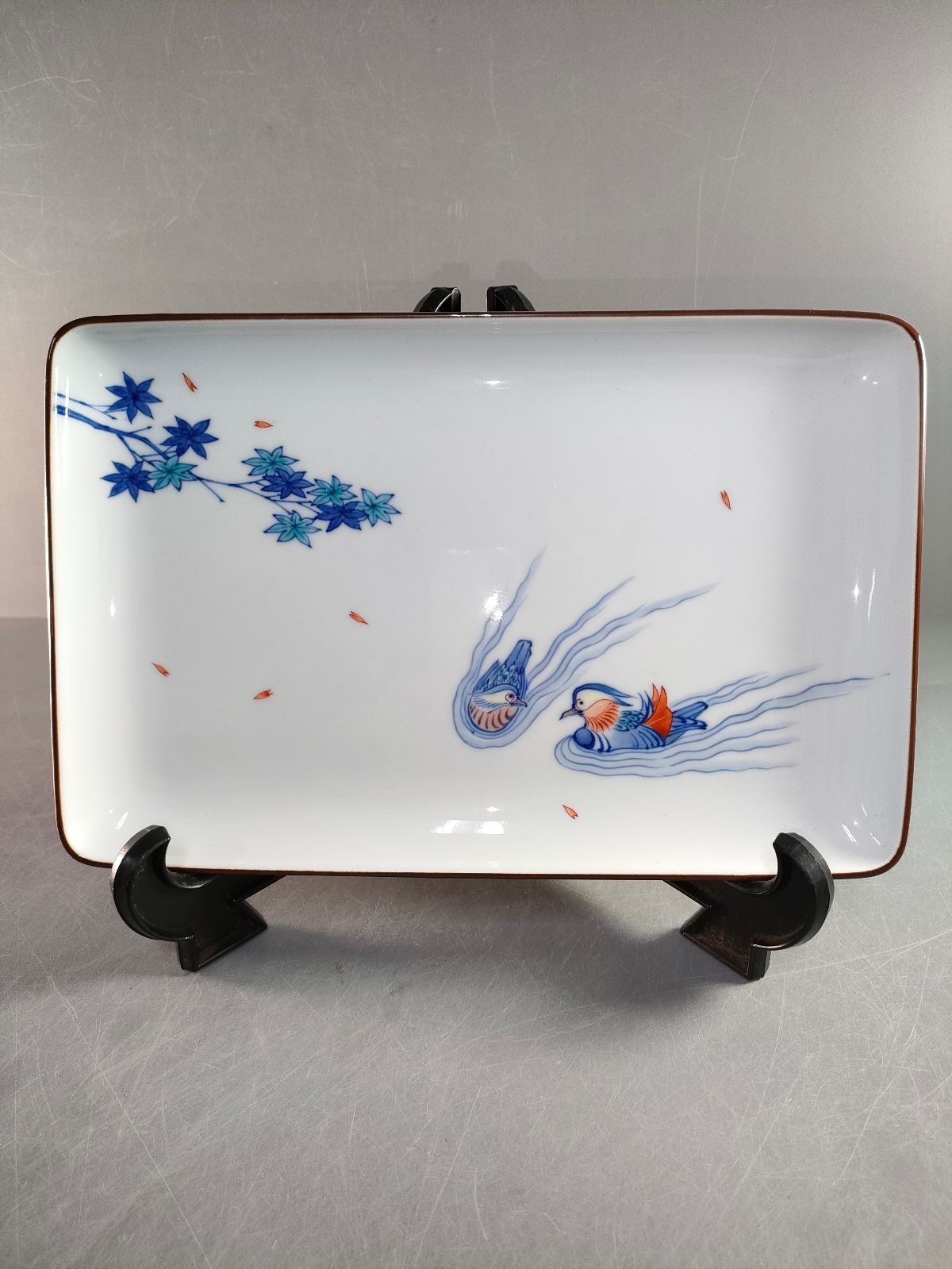 S10-3/有田焼/宮内庁御用達 十四代辻常陸製/染錦鴛鴦文盛皿/飾皿/懐石