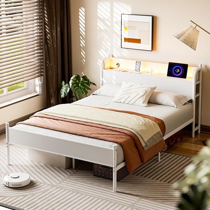 IKIFLY ベッドフレーム パイプベッド D コンセント USB充電付き LEDライト付きスチールベッド すのこベッド 収納宮棚付き 2段階高さ調整 頑丈 カビ防止 安定性 耐久性 耐荷重350KG 組立簡単 ホワイト ダブル