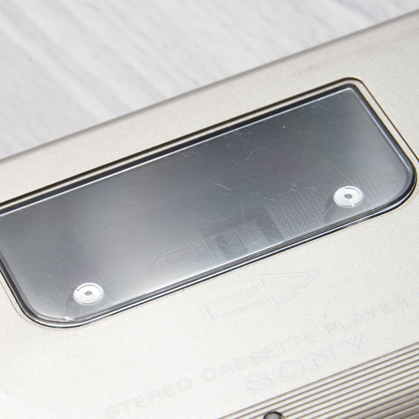  SONY WALKMAN WM-2 カセットウォークマン シルバー ケース 電池ボックス付 整備済 TY 387 カセットプレーヤー ポータブルプレーヤー