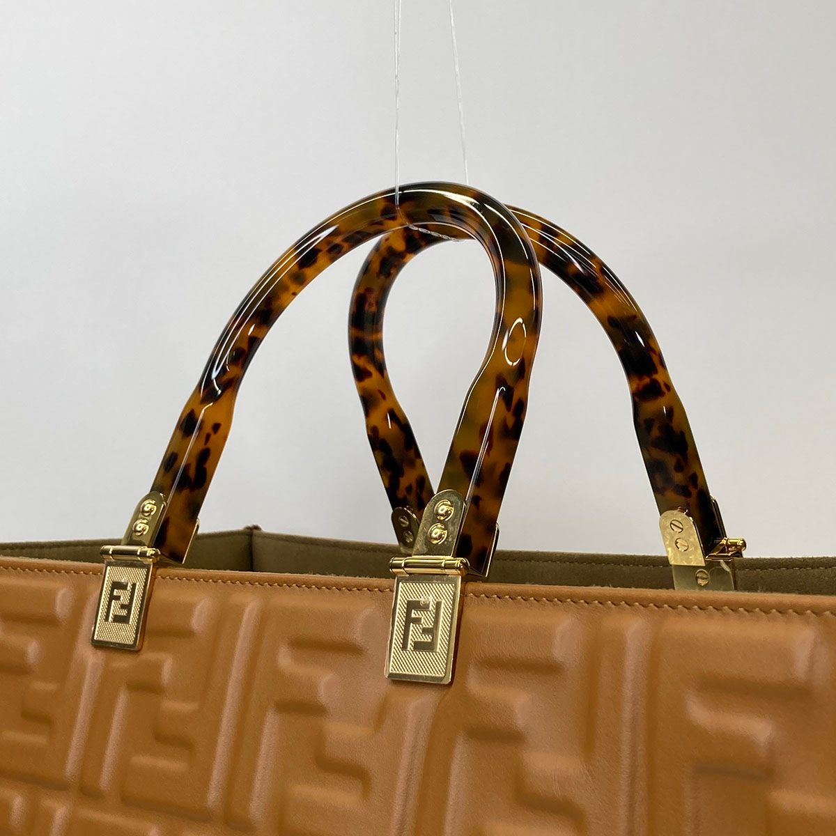 FENDI フェンディ