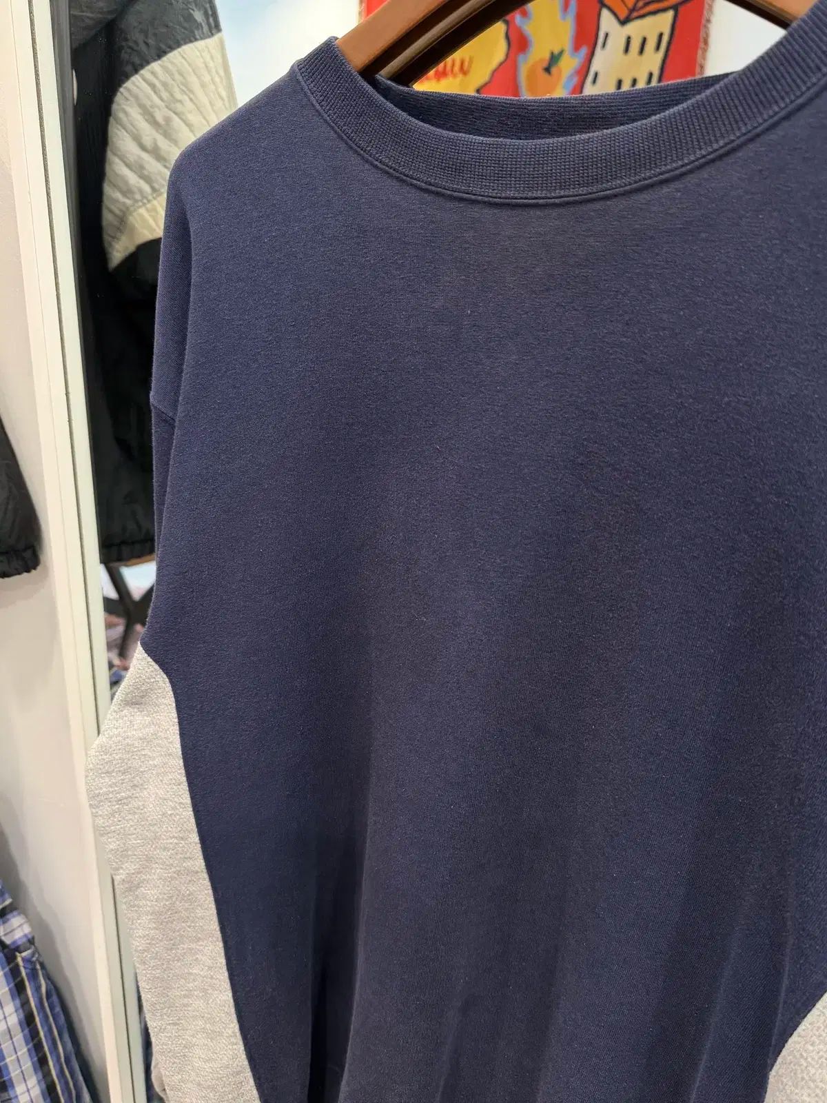 スウェットシャツ