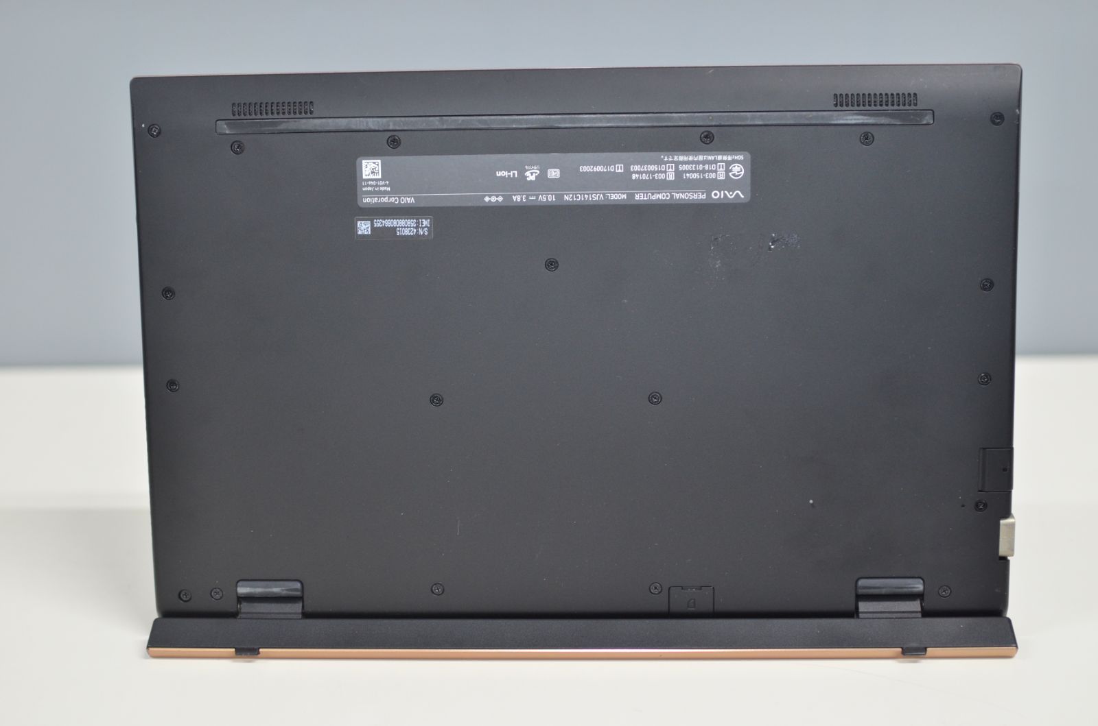 i5-8265U|爆速SSD256GB|メモリ8GB|14インチ|無線内蔵|WEBカメラ