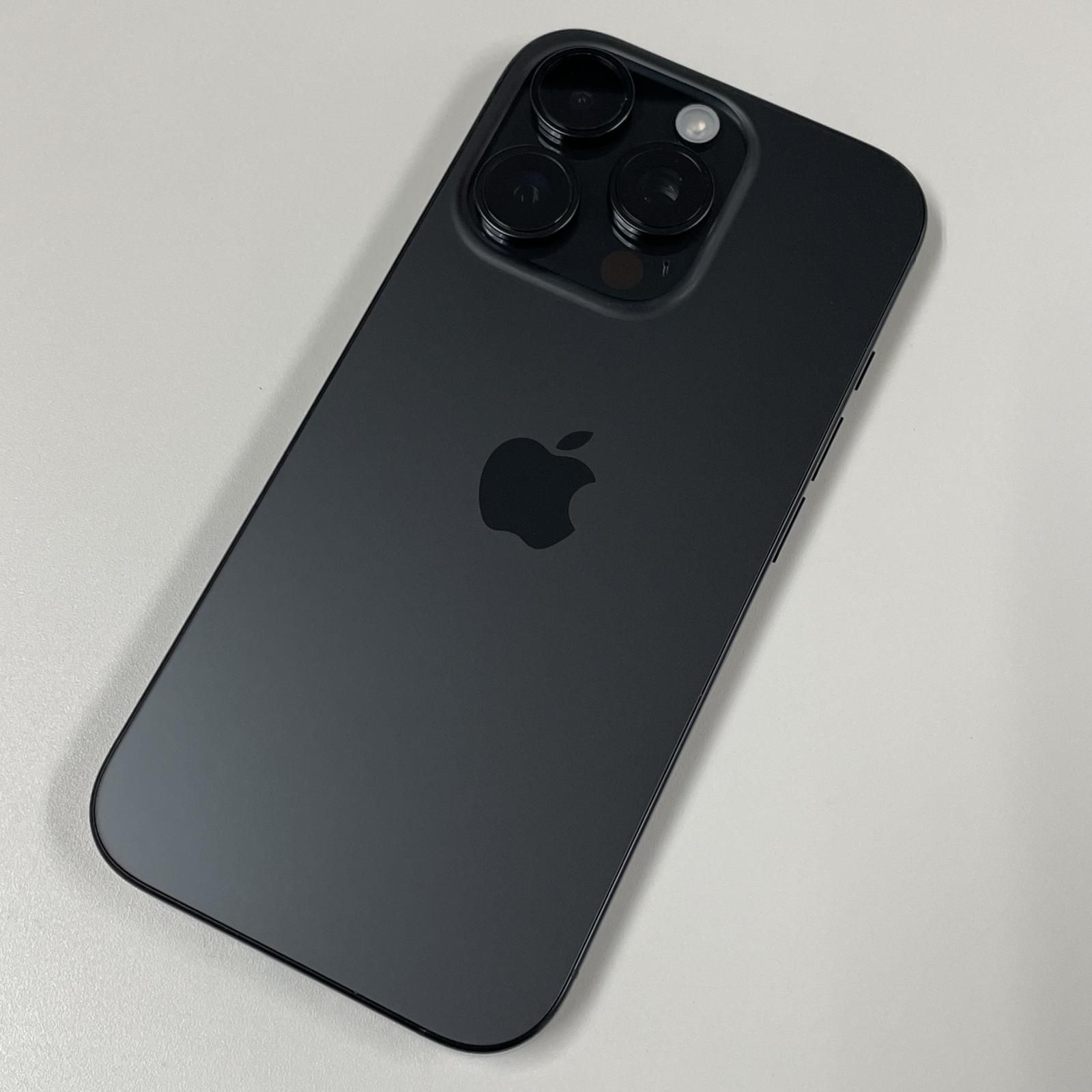 SIMフリー iPhone 16 Pro 128GB ブラックチタニウム - メルカリ