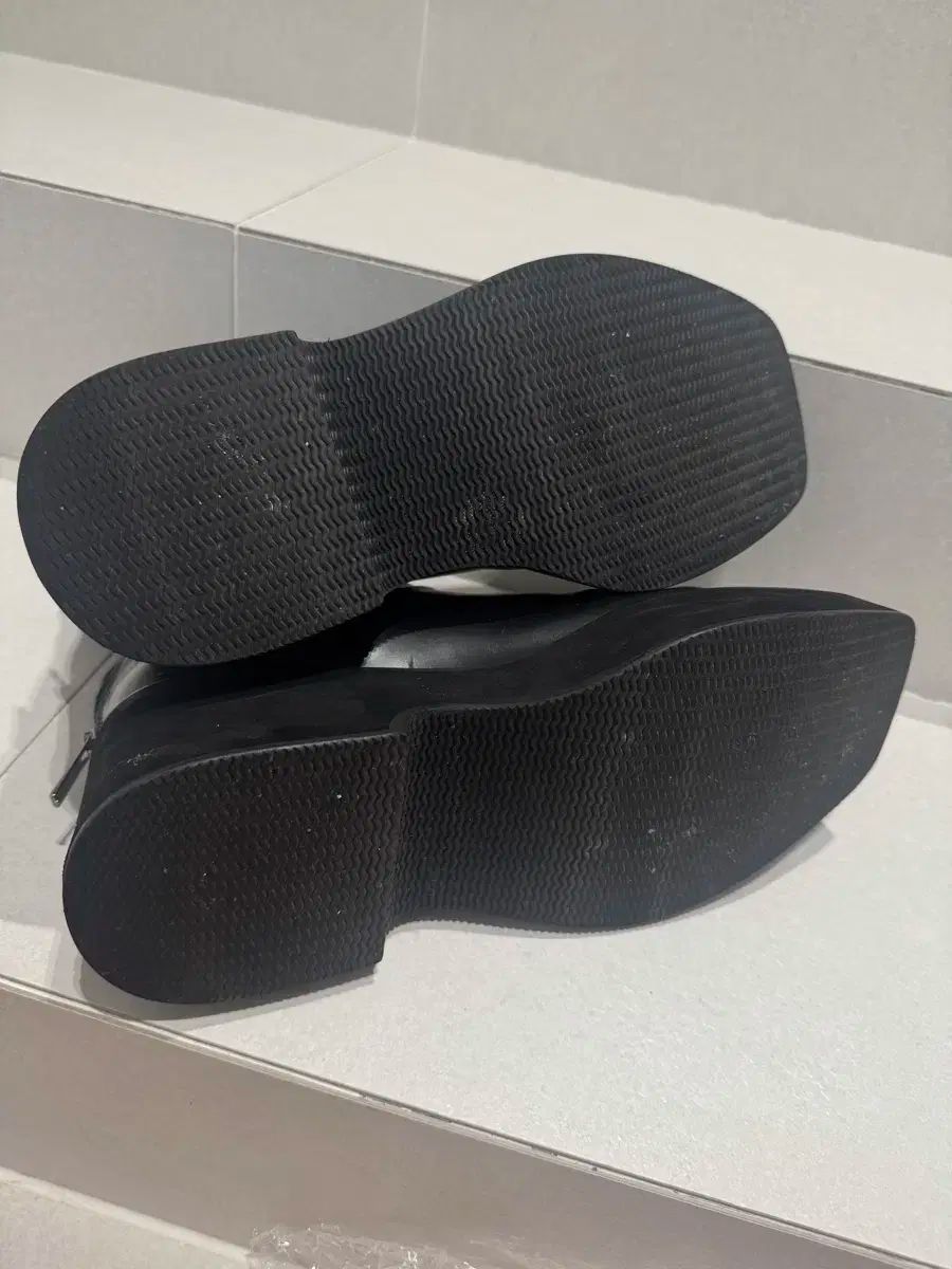 HUMANT 휴망 スクエアトゥ アンクルブーツ 255 厚底 靴