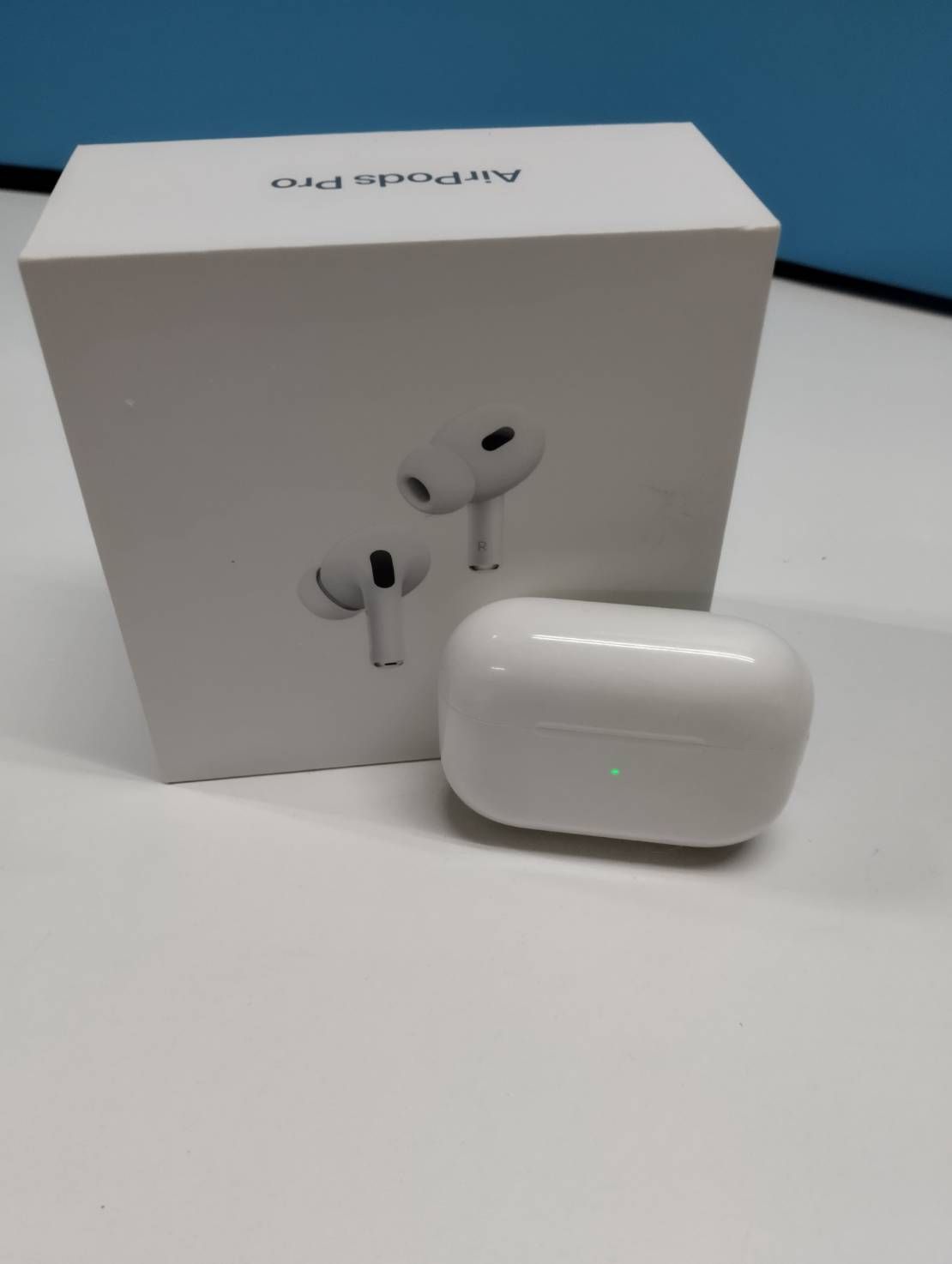 Apple AirPods pro第2世代充電ケースのみ A2700正規品動作品 Apple AirPods AirPods Pro（第2世代）充電ケース（A2700）