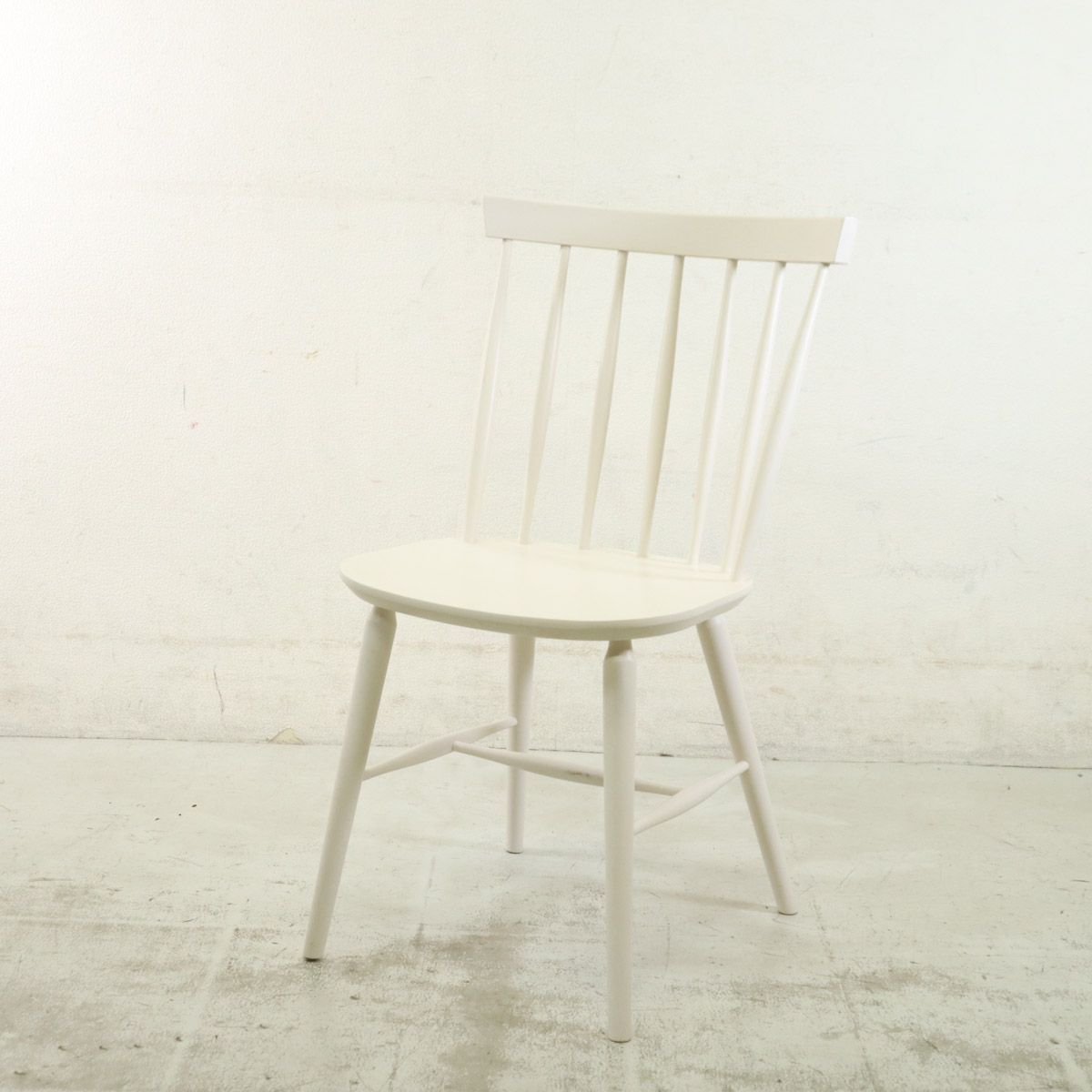 ACTUS アクタス ELIZA エリザ ダイニングチェア ウィンザーチェア ボウバック フープバックチェア ホワイト ポーランド製 曲木 リラックスして座れる 293h10