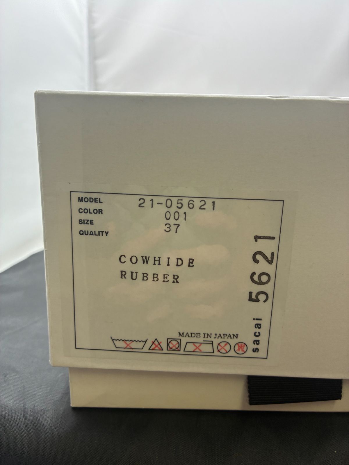 ブラック D25072347