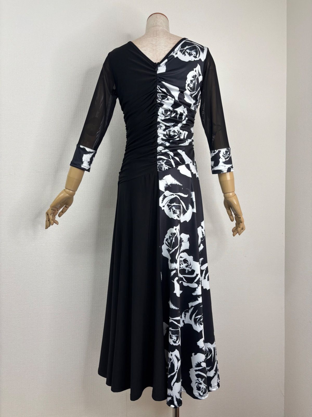 シャーリングデザイン ワンピースドレス