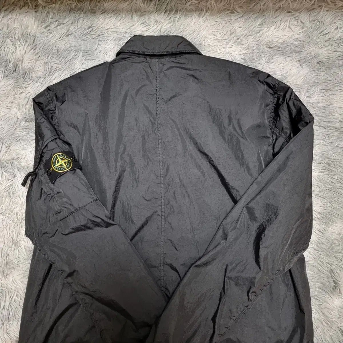 ナイロン オーバーサイズシャツ