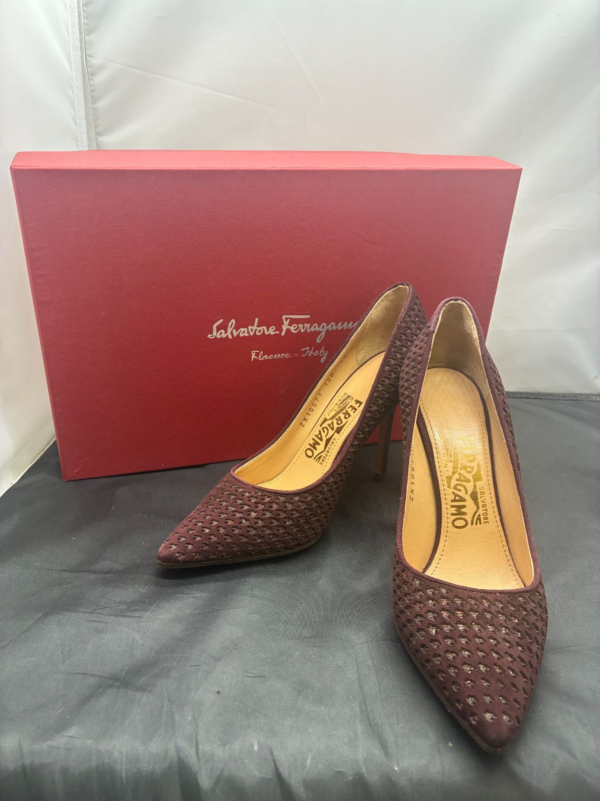 Salvatore Ferragamo サルヴァトーレフェラガモ パンプス ヒール ボルドー 4 1|2 D25071469