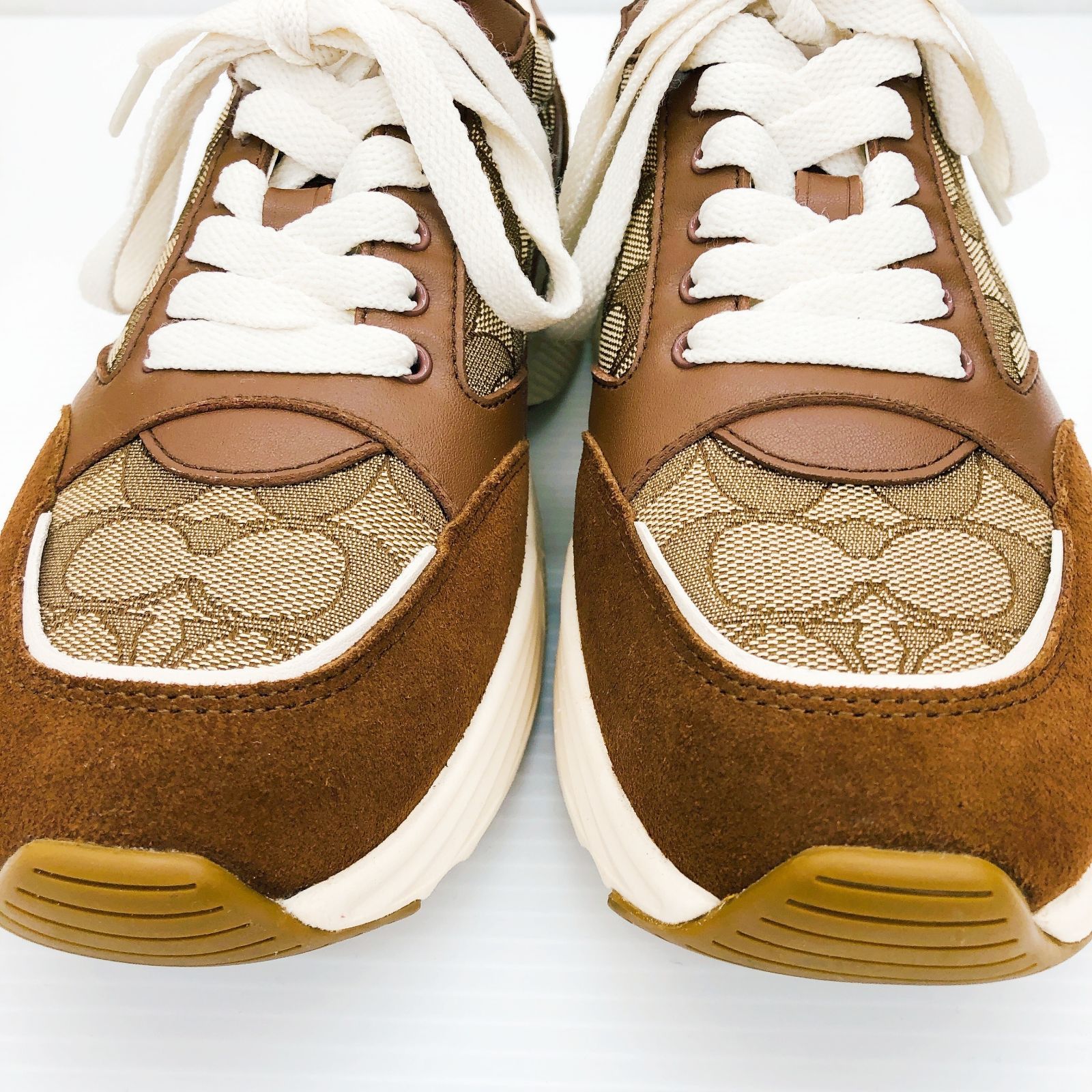 COACH COACH|TECH RUNNER IN SIGNATURE US7B ベージュ レディース 靴