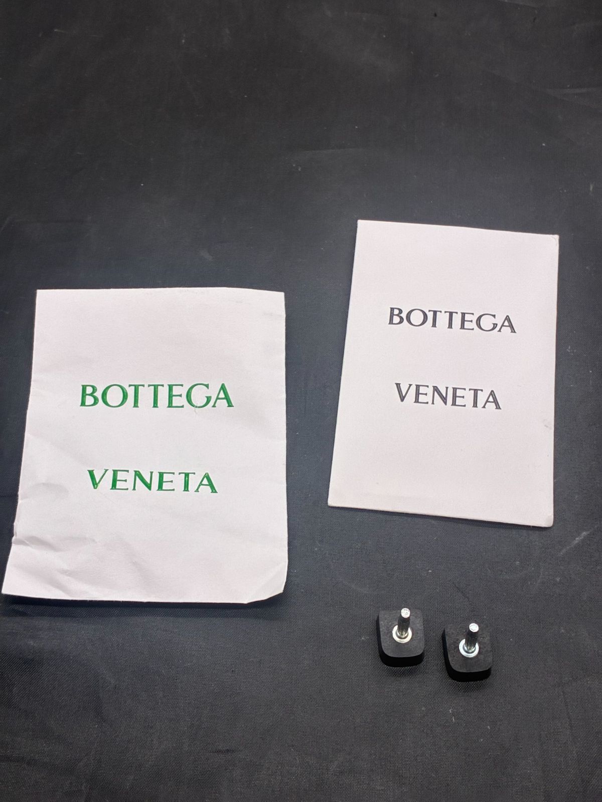 パンプス ヴァラ