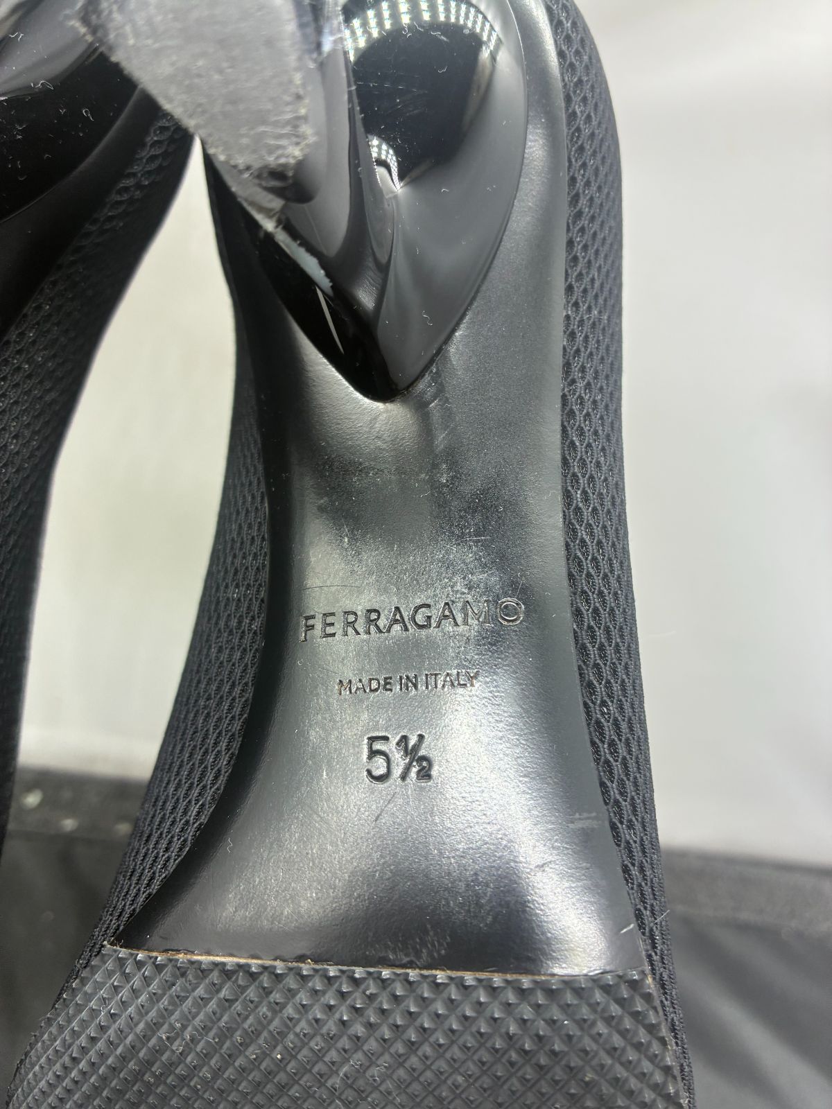 パンプス ヴァラ