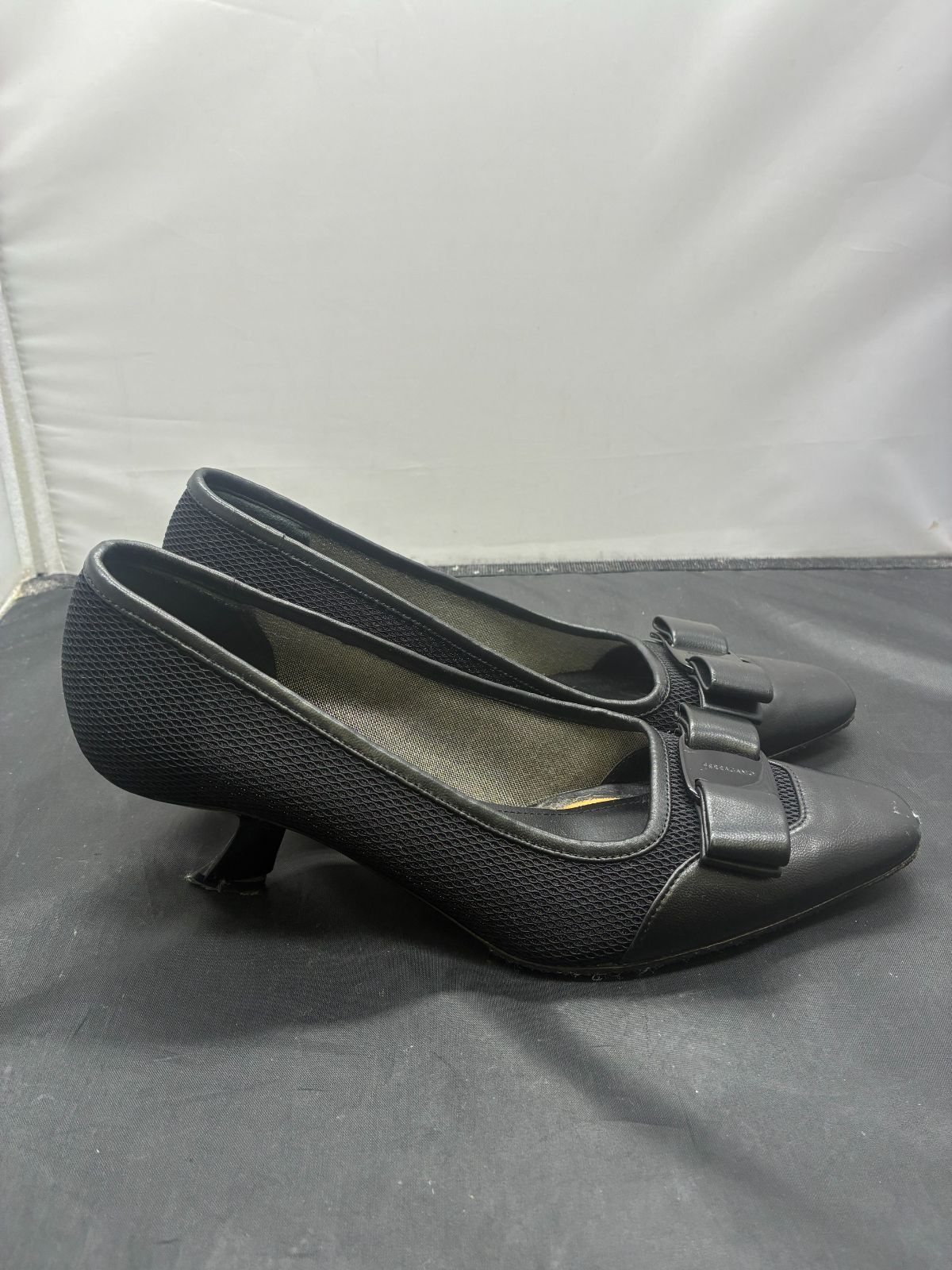 Salvatore Ferragamo メッシュ パンプス ヴァラ D25071451