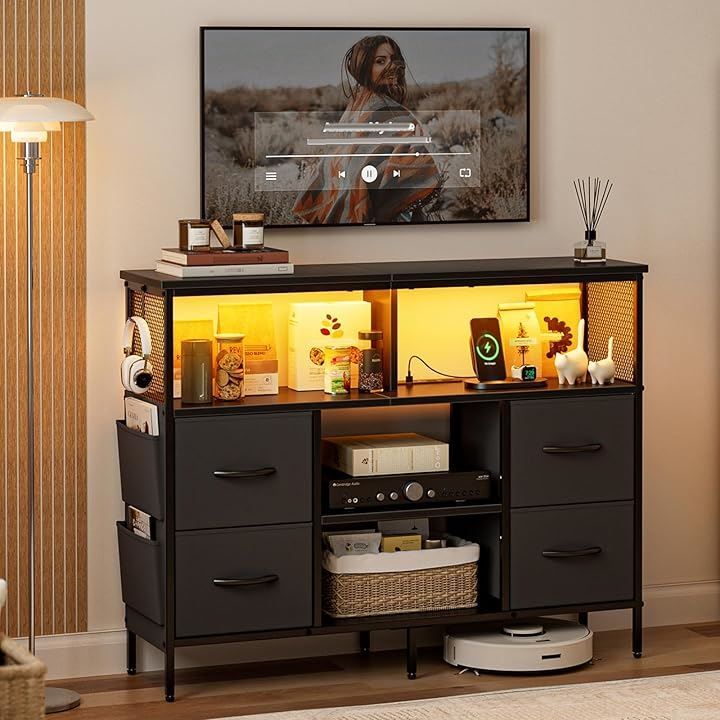 IKIFLY チェスト収納 タンス 棚付き 箪笥リビング収納チェスト LEDライト付き テレビボード おしゃれ 収納ケース 引き出し 大容量 USBポート付き洋服タンス 布製 玄関キャビネット ブラック 幅110CM