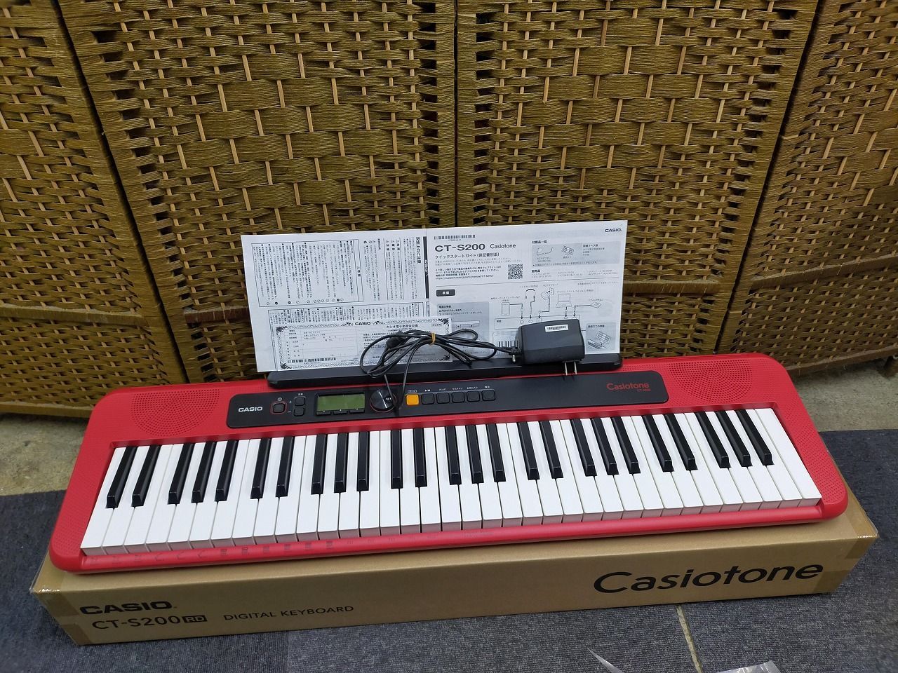 カシオ CASIO 電子キーボード Casiotone CT-S200RD レッド 赤 61鍵盤 軽量＆コンパクト 持ち運びしやすくPOPデザイン ダンスミュージックモードFfg_01A_0103_4971850314998_A01_yahoo0