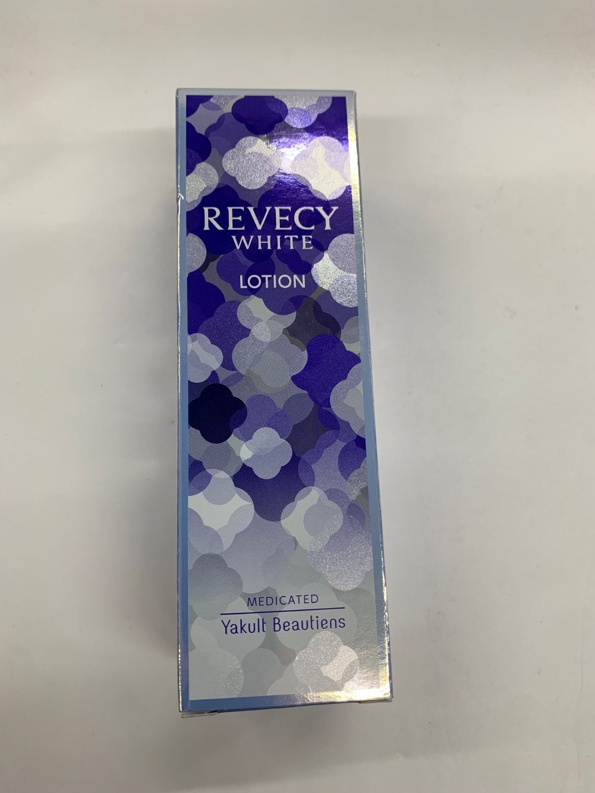 J908 Yakult ヤクルト リベシィホワイト ローションb 〈薬用美白化粧水〉 130mL