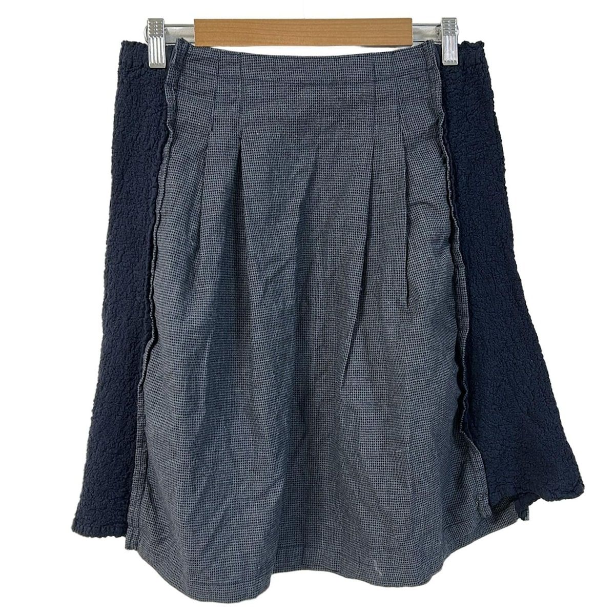 me ISSEY MIYAKE ミー イッセイミヤケ スカート レディース - ライトグレー×白×ネイビー ひざ丈 パッチワーク