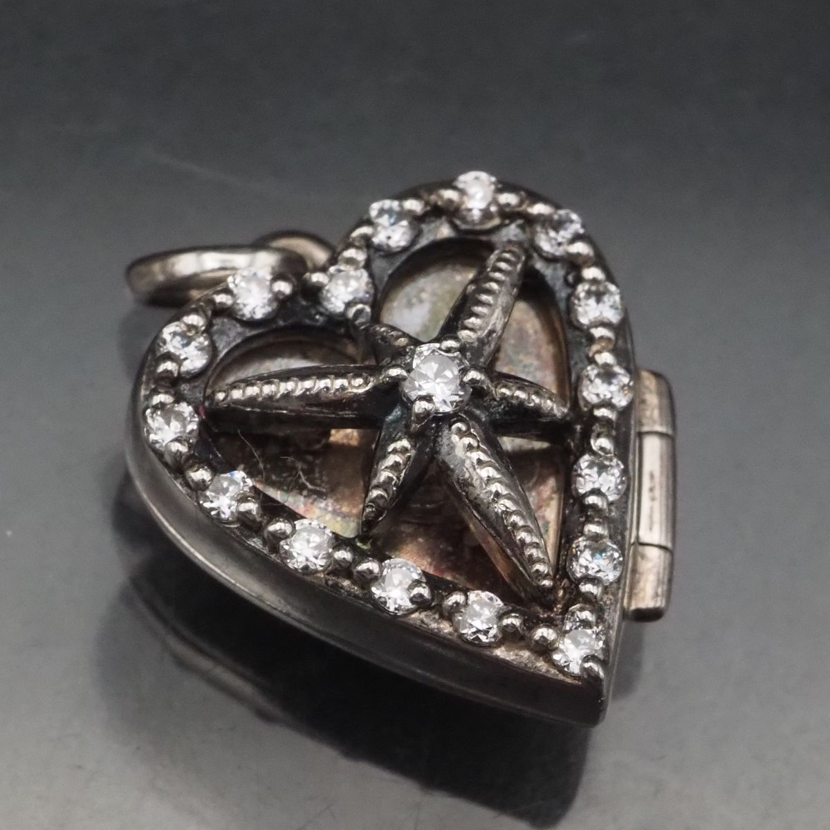 H553 ダイヤモンド風 2008 X mas刻印 ペンダント トップ ロケット ハート ラインストーン メッセージ デザイン シルバー チャーム ヘッド