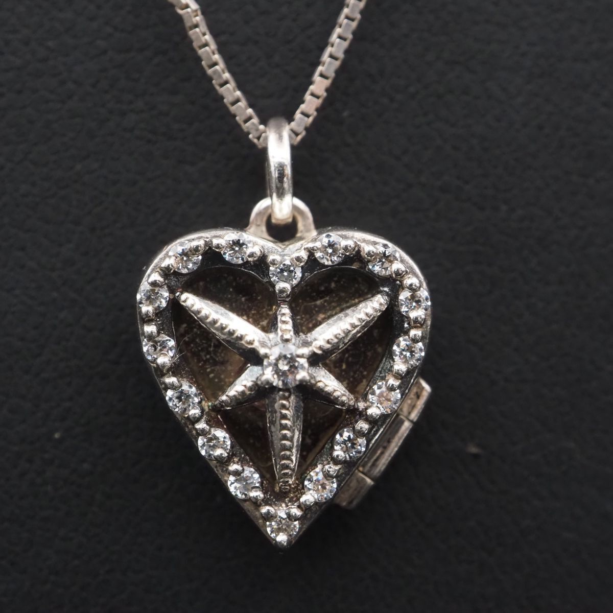 H553 ダイヤモンド風 2008 X mas刻印 ペンダント トップ ロケット ハート ラインストーン メッセージ デザイン シルバー チャーム ヘッド