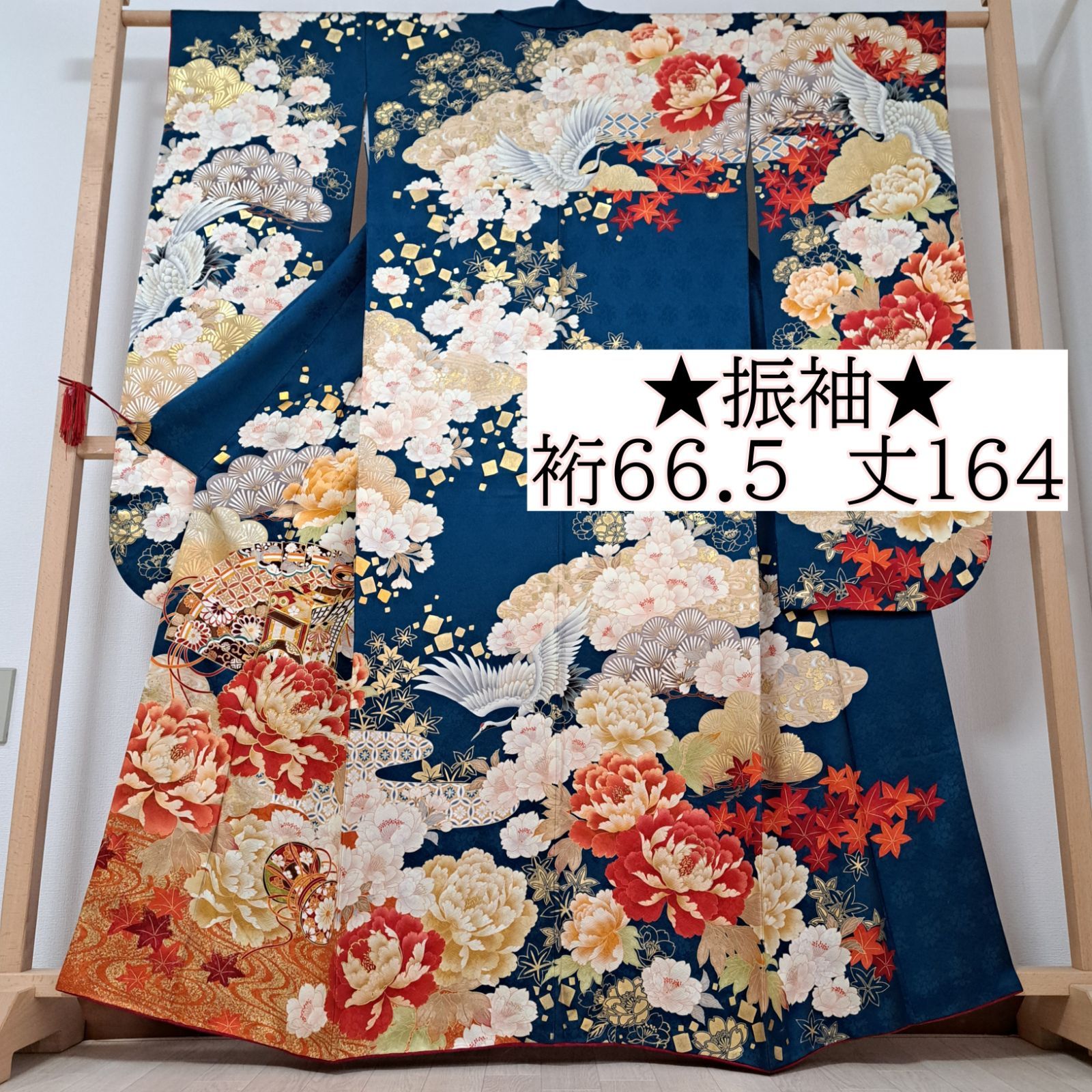 振袖 裄66.5 身丈164 袖103.5 正絹 袷 ブルー地に御所車と鶴と春秋柄 め30S04 k2530