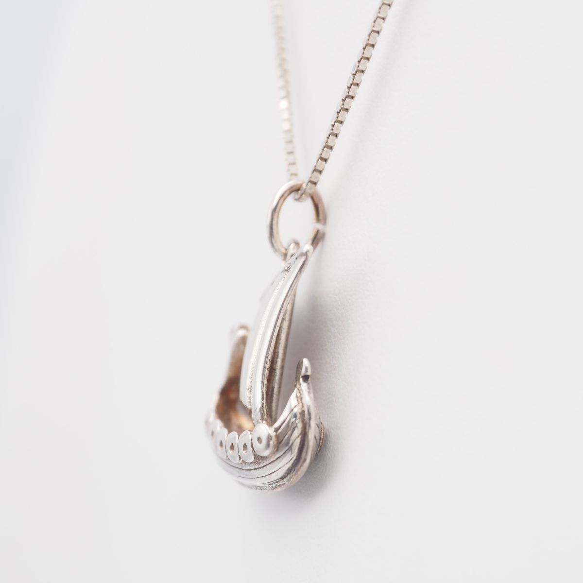 22金 チャーム 錨と帆船のデザイン ビーズクラブ チャーム 錨 いかり