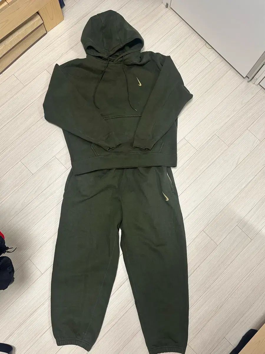 XL|L ナイキ ビリー アイリッシュ セットアップ