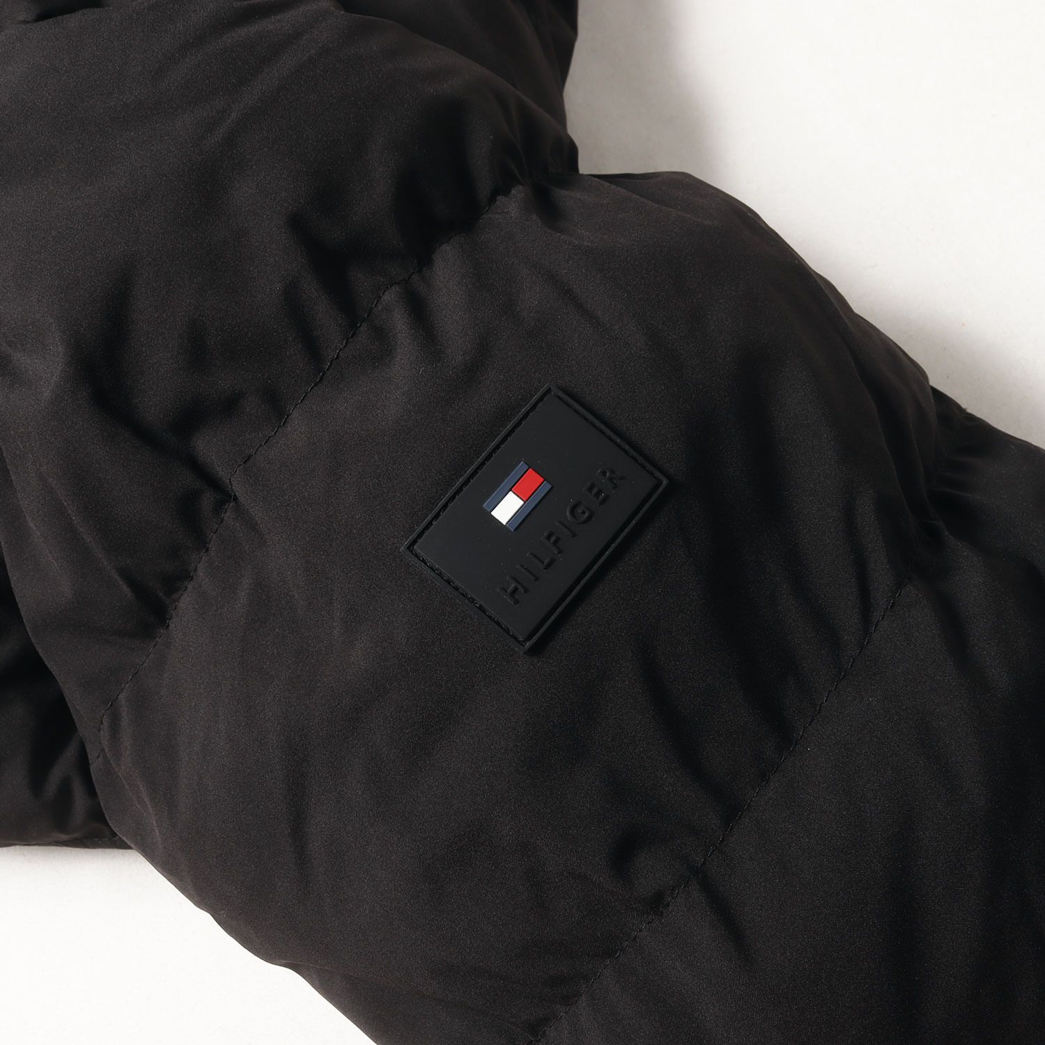 美品】TOMMY HILFIGER トミーヒルフィガー ジャケット ブラック 黒 
