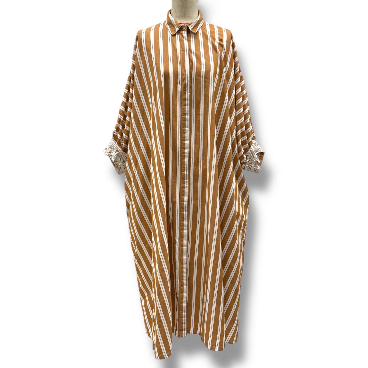 極美品✨ヌキテパ　エンブロイダリー シャツワンピース　ポプリン　ブルーストライプ 極美品✨ヌキテパ エンブロイダリー シャツワンピース ポプリン ブルー