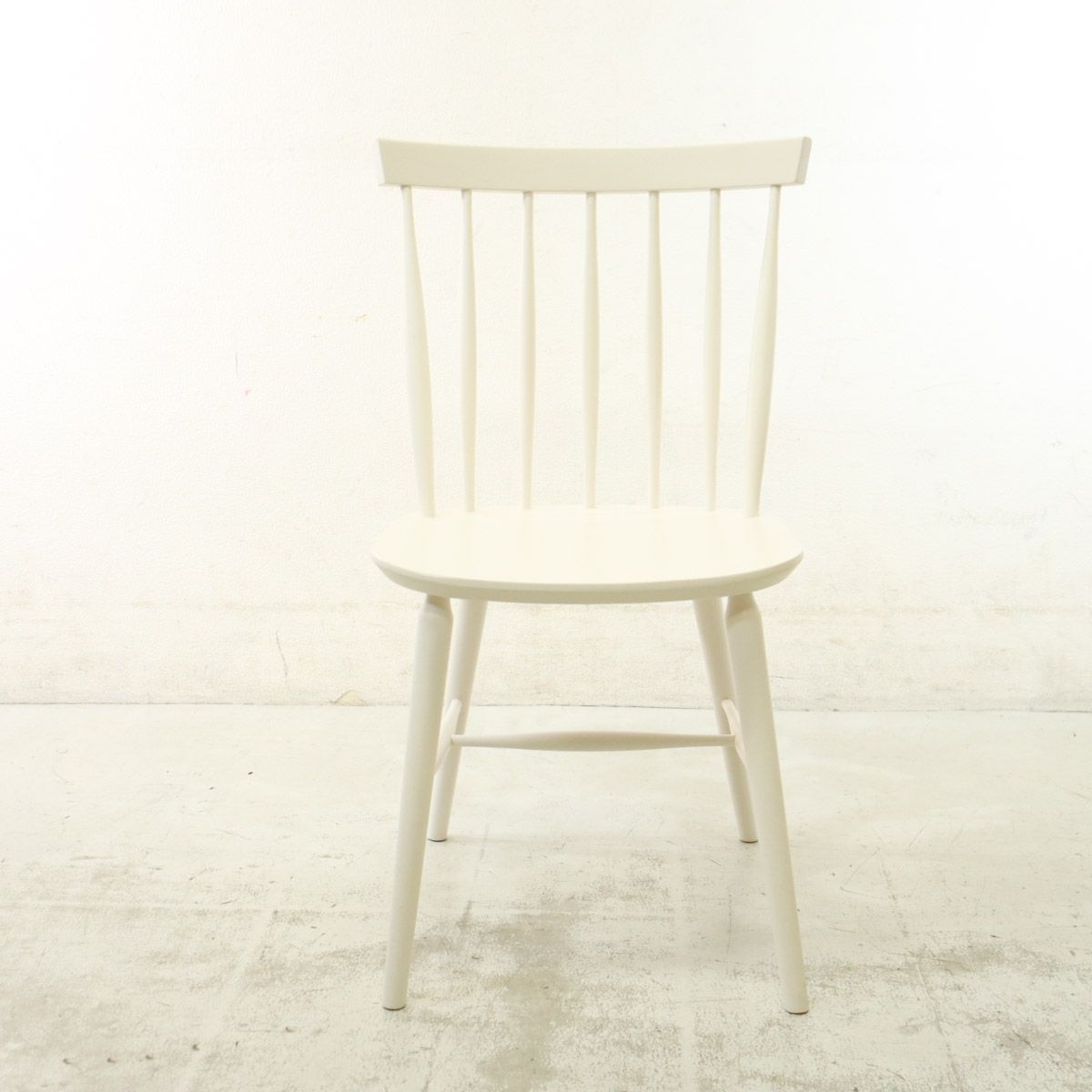 アクタス actus ELIZA エリザ ダイニングチェア　ポーランド製 ACTUS アクタス ELIZA エリザ ダイニングチェア ウィンザーチェア