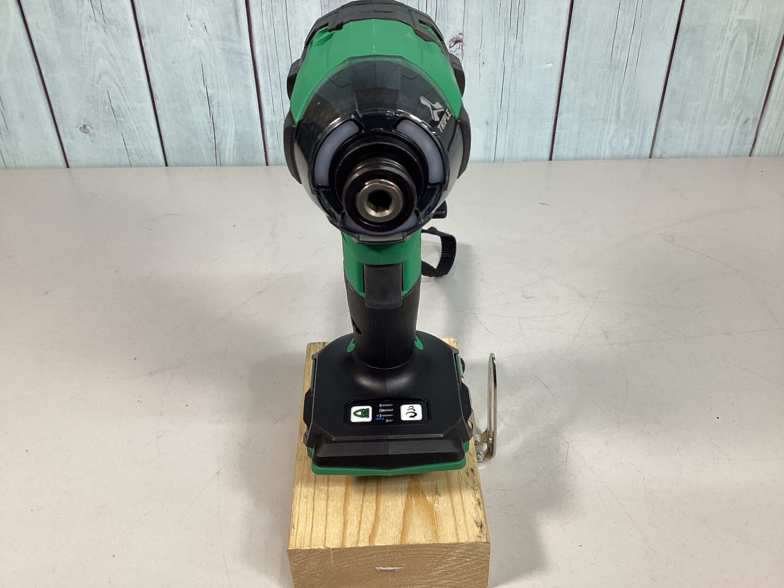 アグレッシブグリーン