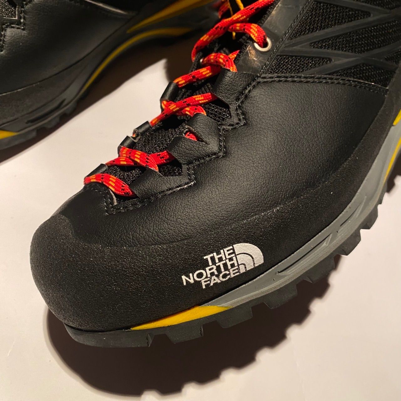 THE NORTH FACE ザ ノース フェイスヴェルト S 4 K GORE-TEX Verto NF 01612 KY TNFブラック×TNFイエロー 28 cm