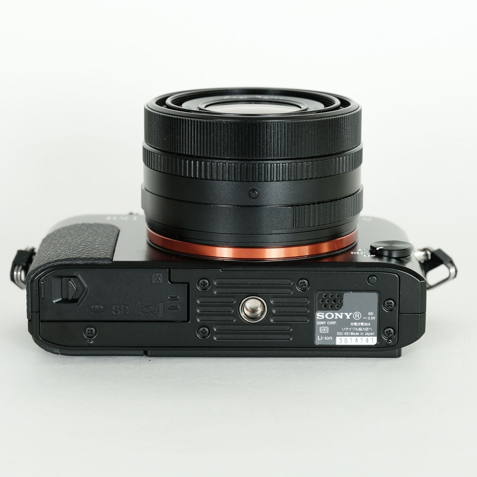 | コンパクトデジタルカメラ