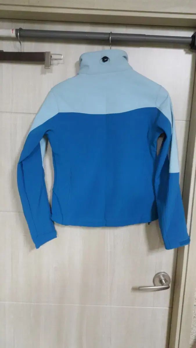 マーモット ソフトシェル