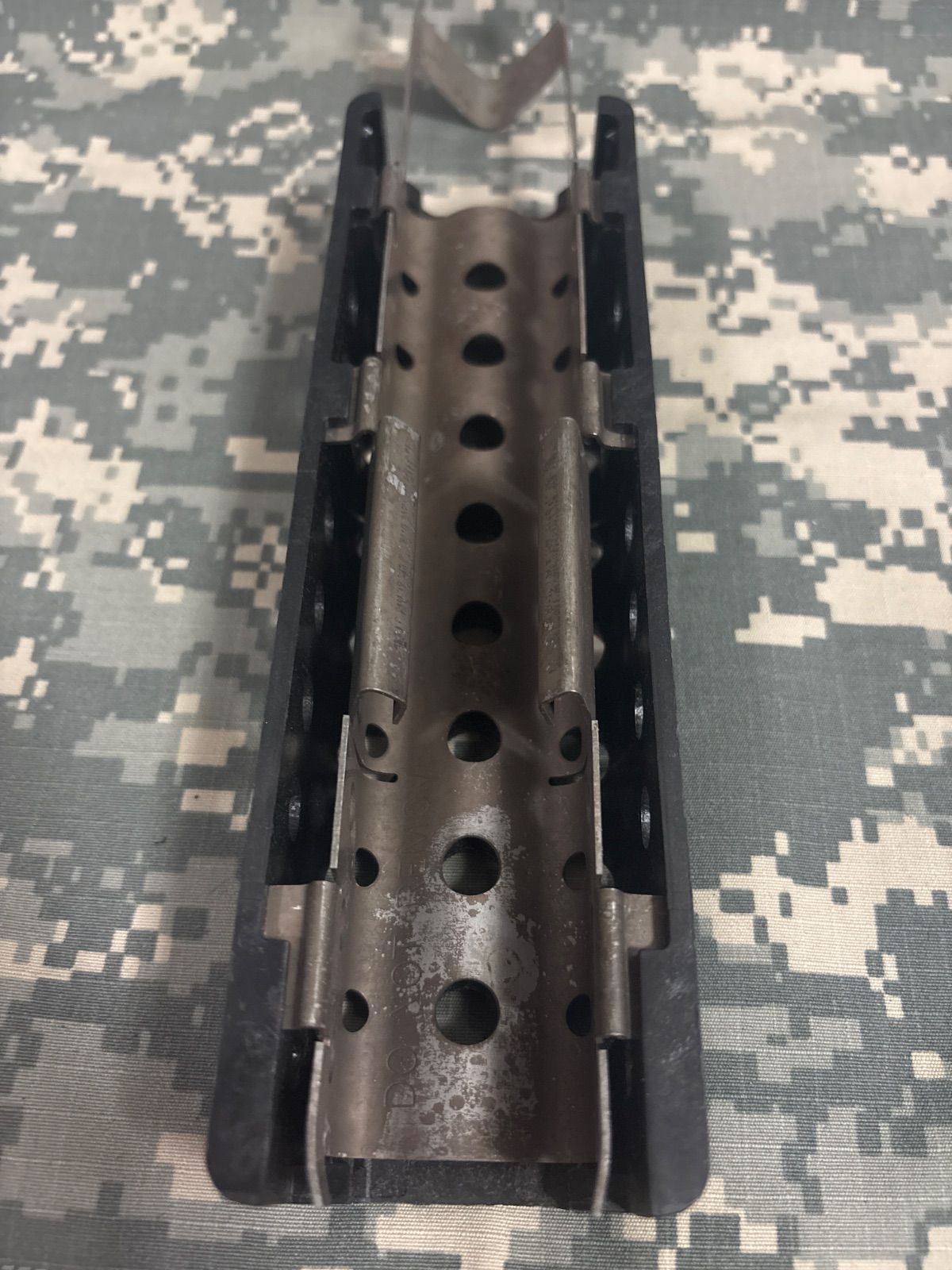 米軍　実物　M240 HEAT SHIELD ヒートシールド　送料無料 米軍 実物 M240 HEAT SHIELD ヒートシールド 送料無料 米軍 実物 M240