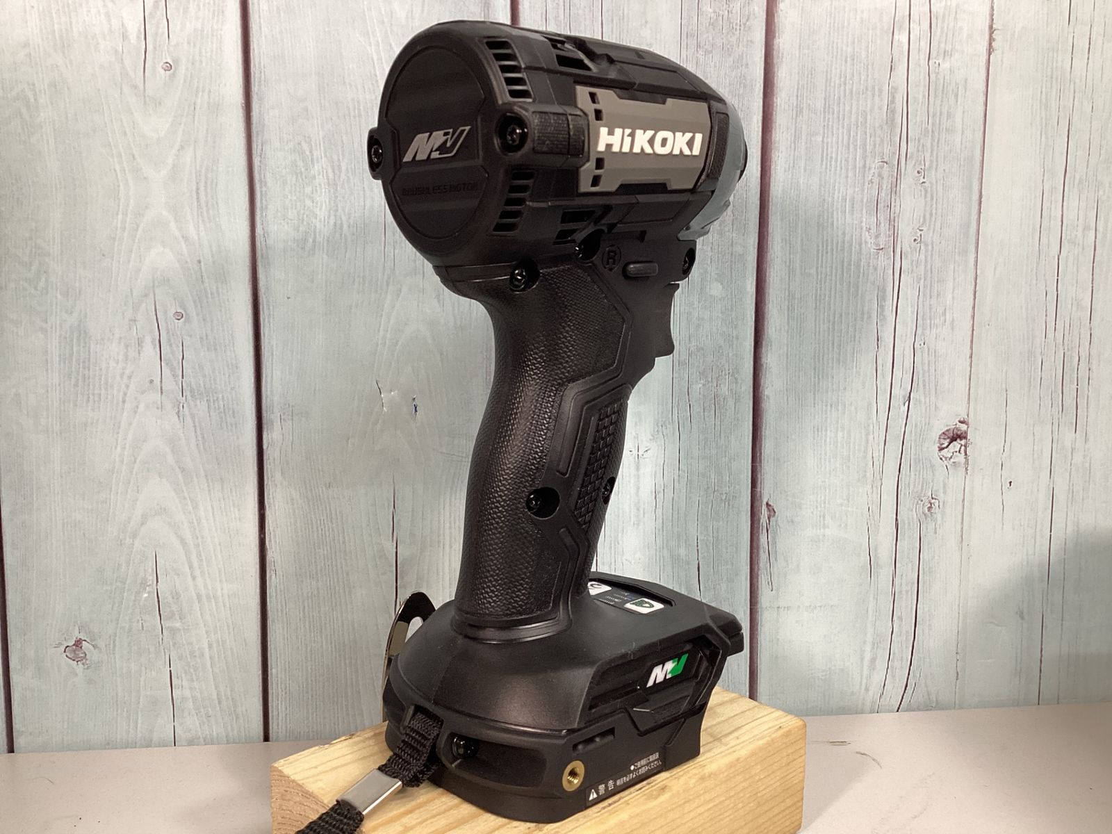 コードレスインパクトドライバ ストロングブラック