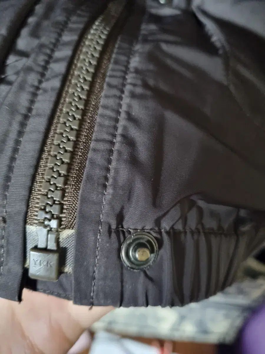 フードトレンチコート