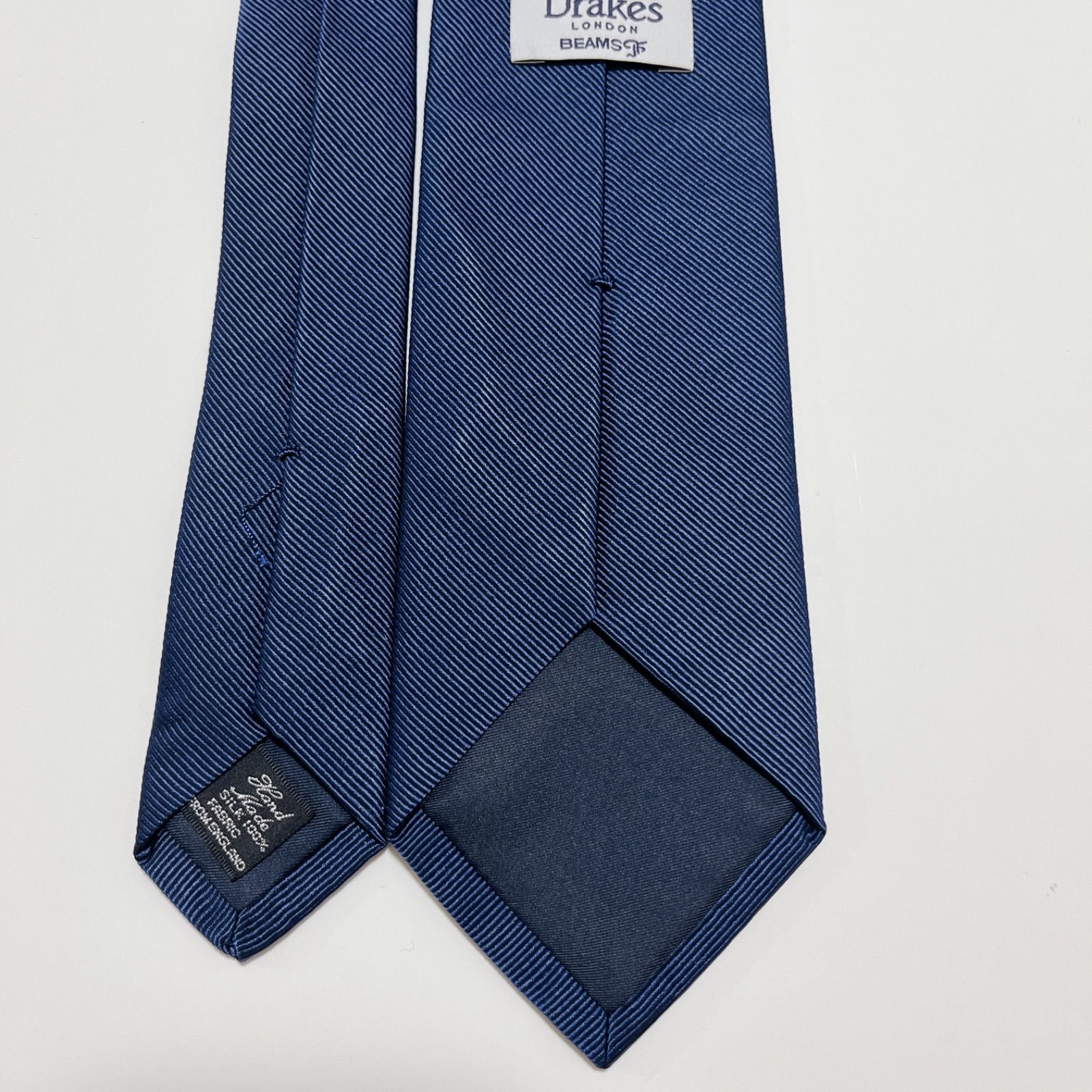 美品 ドレイクス ネクタイ ハイブランド ソリッドタイ 無地 光沢 希少