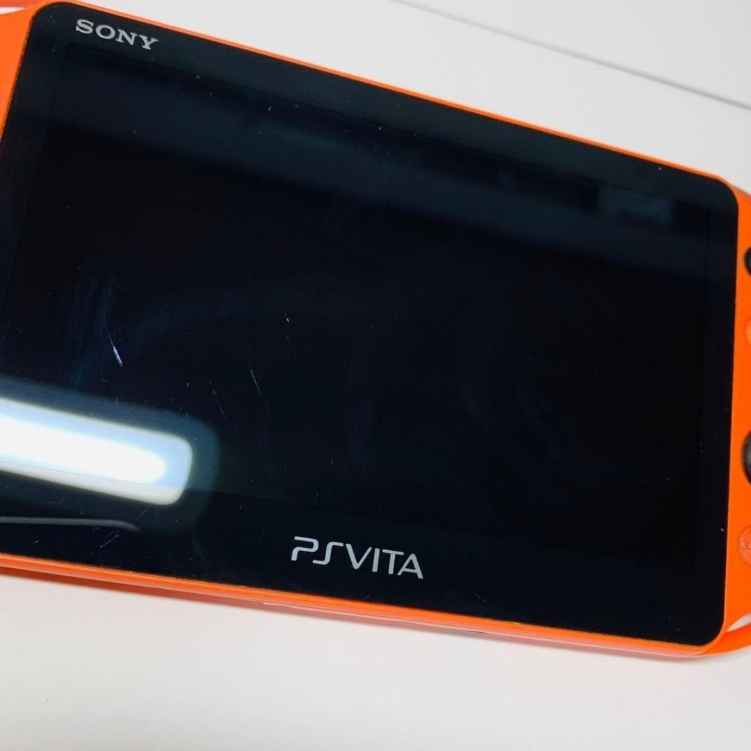 447 PS Vita Wi-Fiモデル ネオンオレンジ