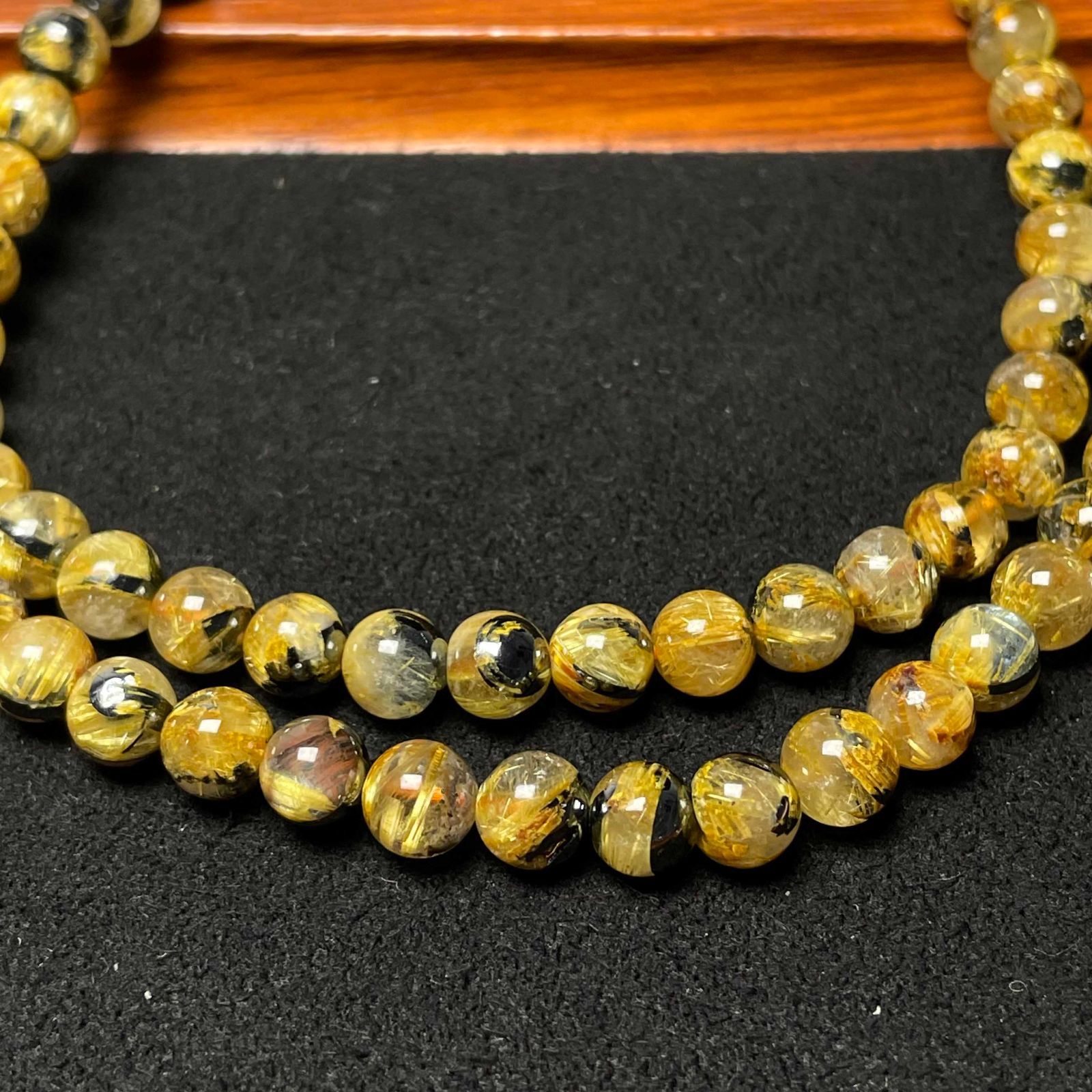 絶賛 EU製 太陽花タイチンルチル 黄金針水晶 金運 開運 ゴールド 3本巻きブレス パワーストーン プレゼント 5.9-6.3mm ZB9588 FORTGASGNV_COM_BR