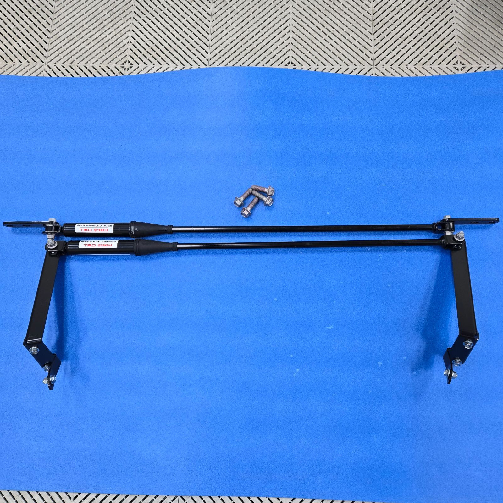 TRD パフォーマンスダンパーセット MS303-58002 x1セット アルファード|ヴェルファイア GGH30系 V6 15年1月～ 18年9月