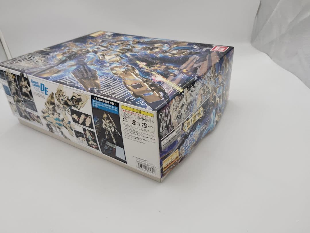 バンダイ MG 1 100 RX-0 ユニコーンガンダム3号機 フェネクス