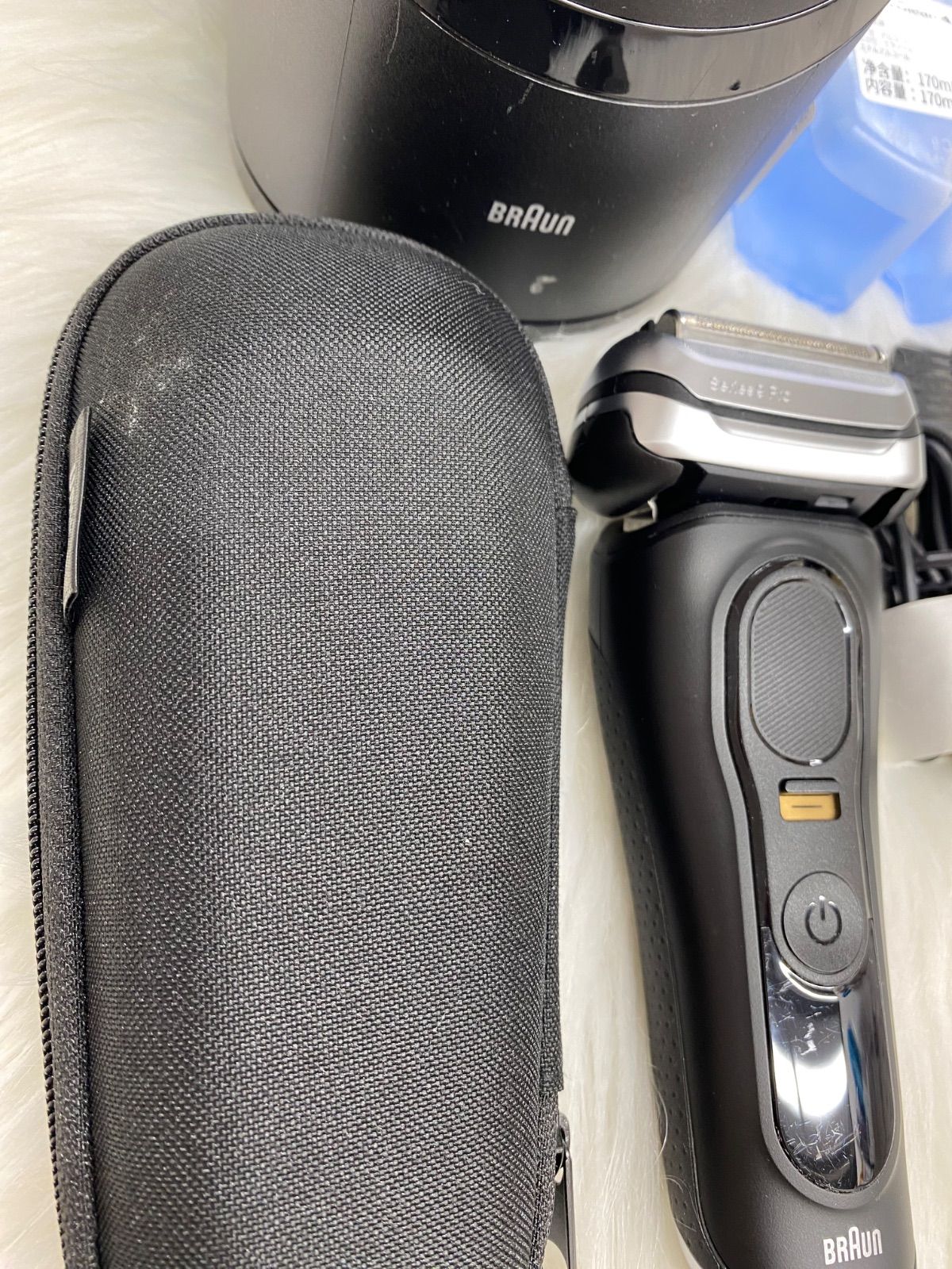 新品・未使用（箱なし・取説なし）】ブラウン BRAUN シェーバー